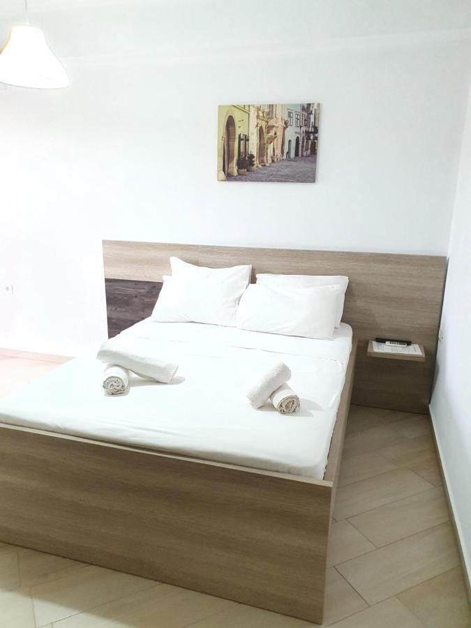 Soare Hotel Ksamil Bagian luar foto