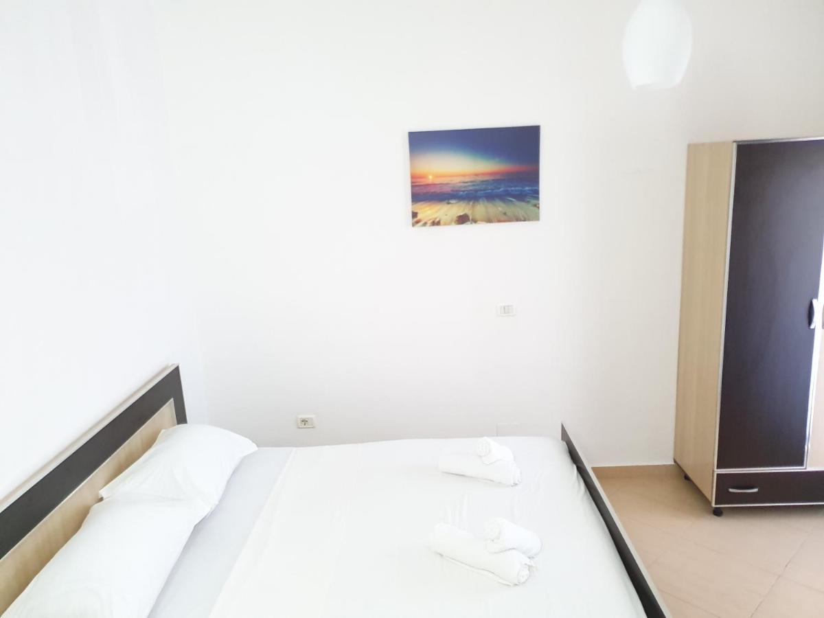 Soare Hotel Ksamil Bagian luar foto