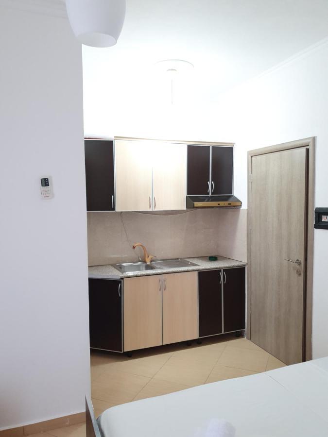 Soare Hotel Ksamil Bagian luar foto