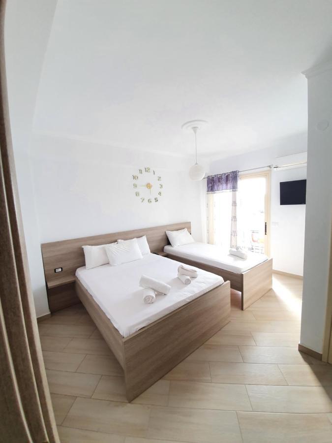 Soare Hotel Ksamil Bagian luar foto