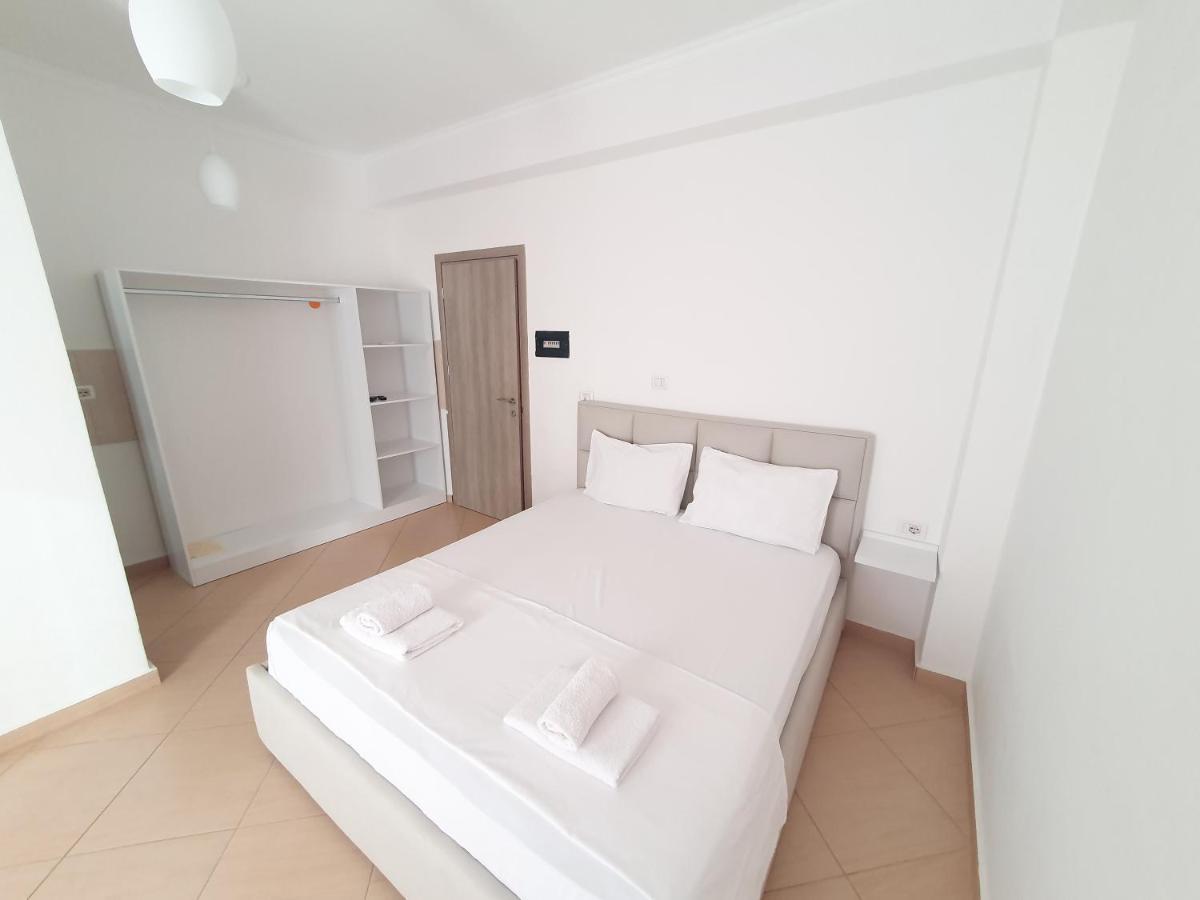 Soare Hotel Ksamil Bagian luar foto